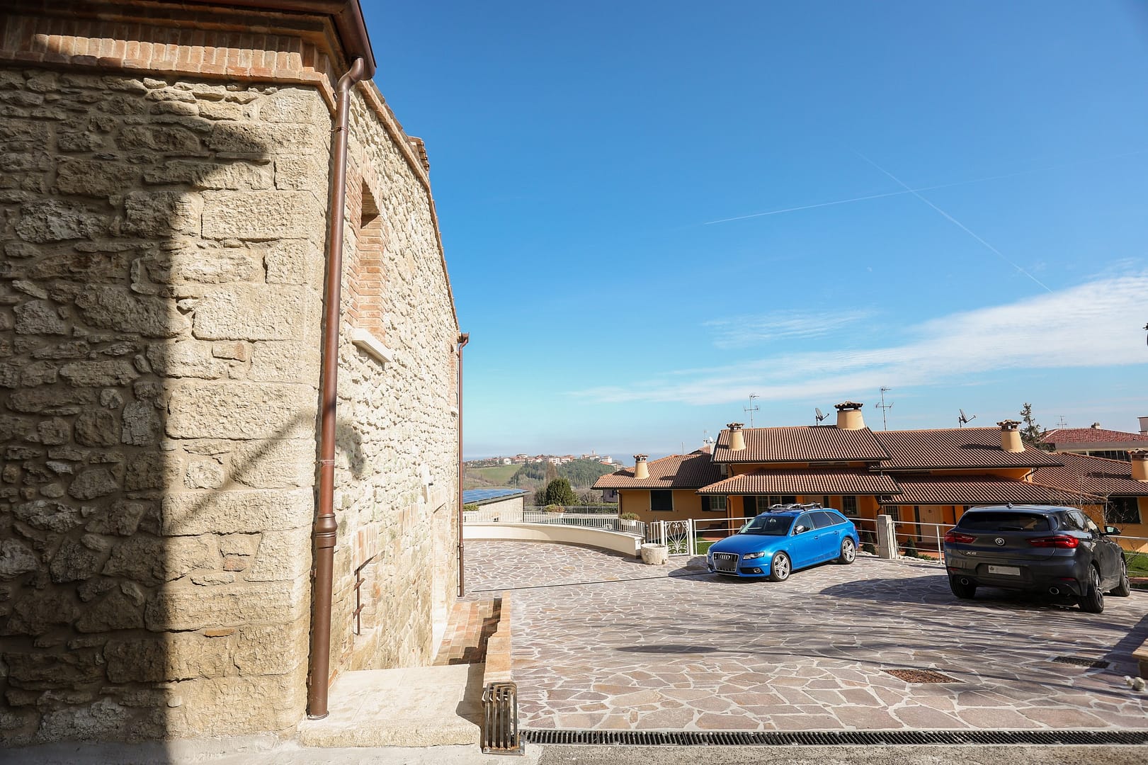 Parcheggio (no targhe)